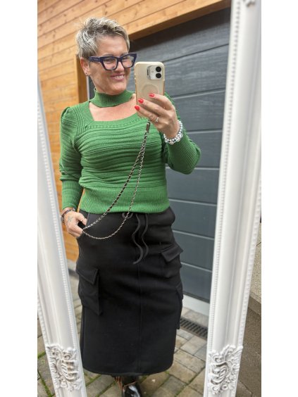 Mikinová sukně s kapsami – styl, pohodlí a špetka rebelie