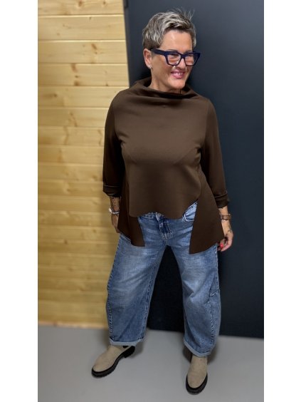 Asymetrické „máslové“ triko – hebké a lehoučké