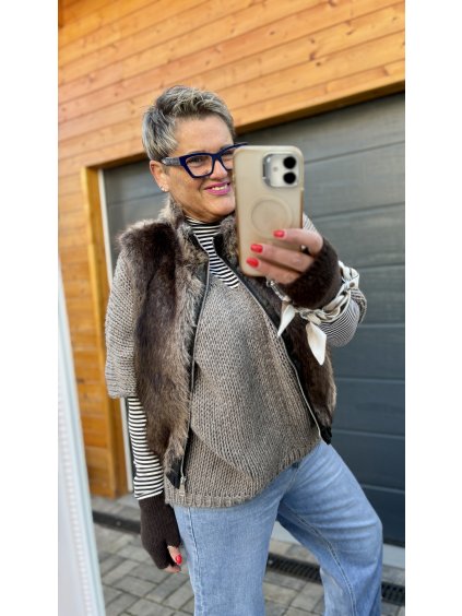Kožíšková vesta na zip s koženkovým lemem
