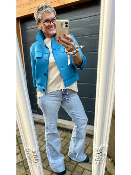 Světle modré džíny se širokým lemem „Long Legs“