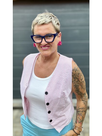 Pruhovaná vestička s elastanem – špetka francouzského šarmu