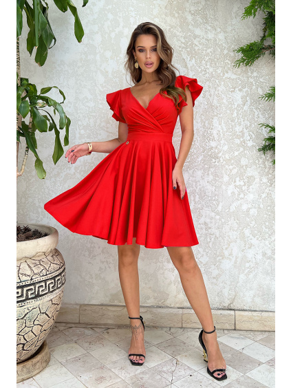 Romantické červené šaty