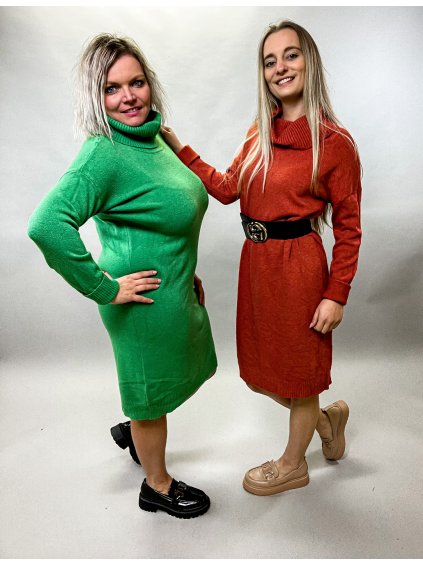 Šaty úpletové s rolákem