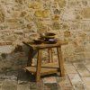 Kave Home Safara teakfa zsámoly 45 cm -fv-interier-25