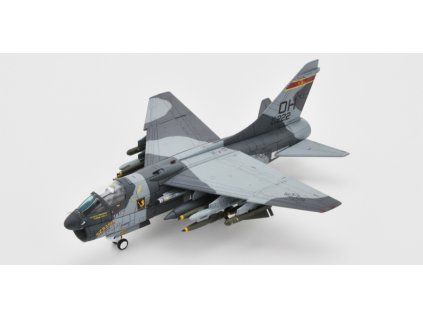 12708 a07 corsair2 01