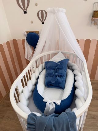 Bílý velvet s granátově tmavě modrým velvetem💙😍 již u své zákaznice🥰🪡