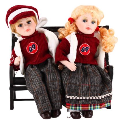 Děti na lavičce, s číslem 69  Dini