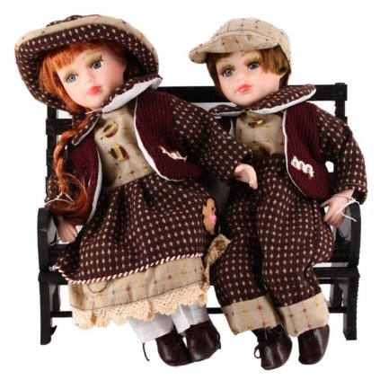 158115 porcelanove panenky deti na lavicce s hnedymi vlasky