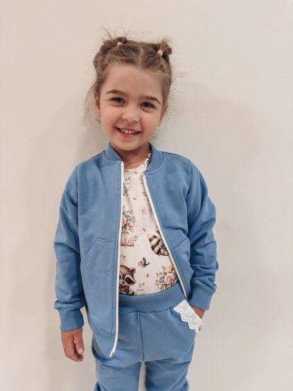 737c094e e80b 4629 8ecc 610fa8579eee