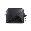 Elegantní crossbody kabelka přes rameno David Jones 6406 1 černá ModexaStyl (3)
