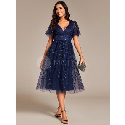 Společenské šaty tmavě modré tylové midi třpytivé s flitry a rukávem – Ever Pretty EG02230NB