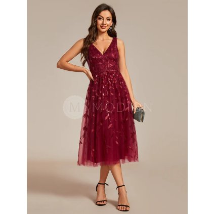 Společenské šaty vínové tylové s flitry midi – Ever Pretty EG02106BD