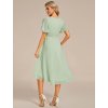 Večerní šaty mátově zelené krátké asymetrické šifonové s rukávem – Ever Pretty EG02053MG38