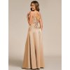 Společenské šaty zlaté dlouhé saténové s odhalenými zády – Ever Pretty ES02692CH