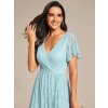 Elegantní společenské šaty bleděmodré dlouhé krajkové asymetrické  - EE01489BL | Modion.cz