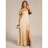 Šaty na svatbu zlaté dlouhé saténové s rozparkem, spadenými rukávy a ramínky – Ever Pretty ES00437CH