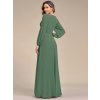 Elegantní šaty zelené dlouhé šifonové s krajkou a dlouhým rukávem – Ever Pretty EP00461EU