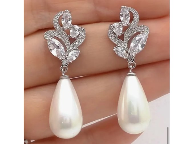 Vintage náušnice s perlou