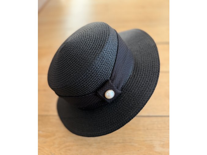 Luxusní francouzský klobouk s perlou