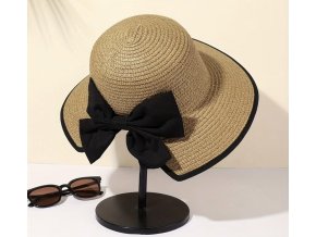 Krásný klobouk s mašličkou
