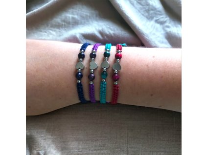 shamballa náramek se srdíčkem a tygřím okem