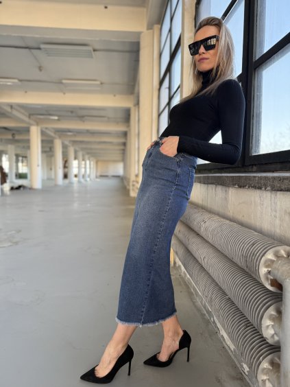 Příjemný pohodlný rolák ELADA