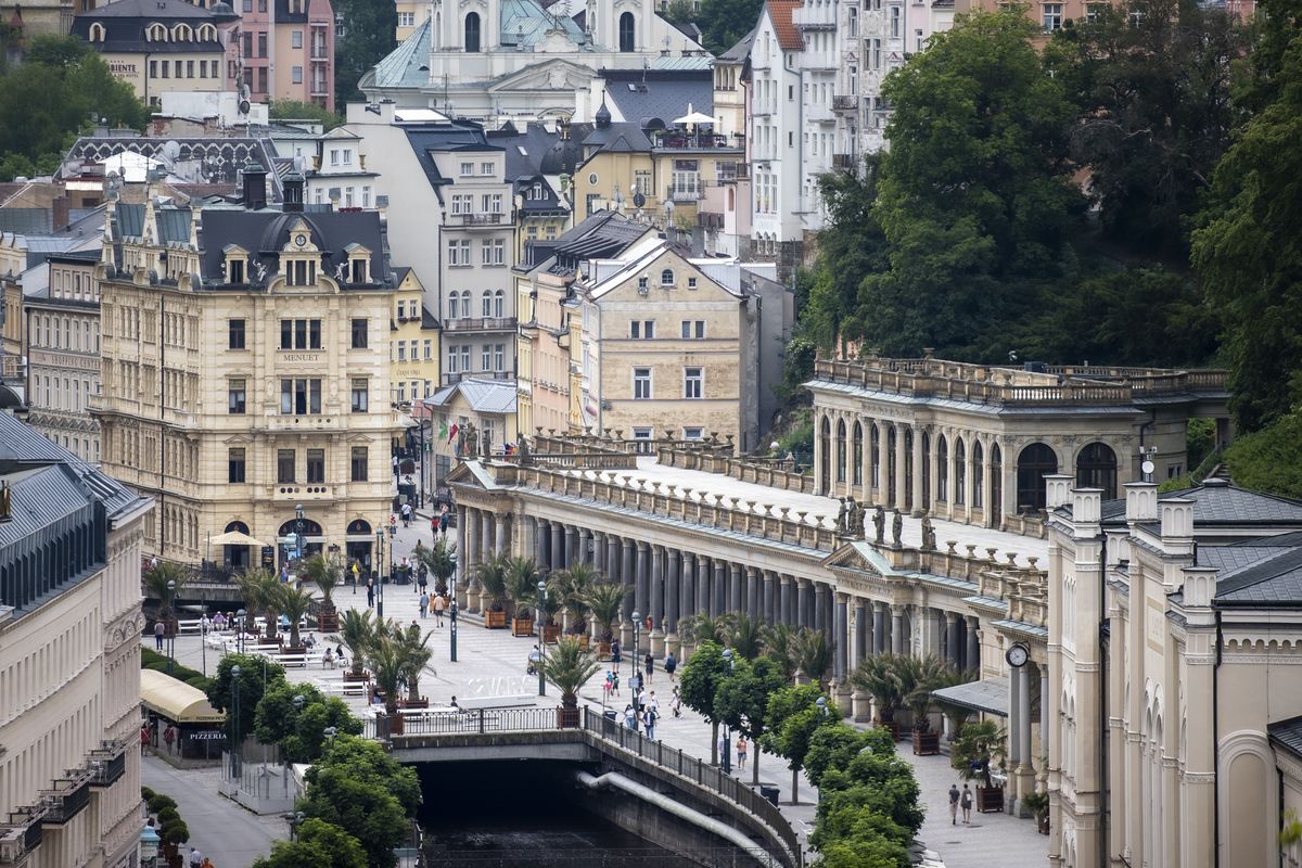 turek-karlovy-vary-rusko-oligarchove