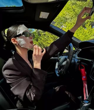 Firm your self with the mask-on before the meeting. And the Lipstick add-on ofcourse.