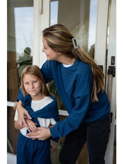 Indigo mikina klasický střih