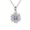 Náhrdelník s moissanitom v tvare kvetu