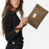 Dámska crossbody kabelka TANTREND 04703337 khaki zelená