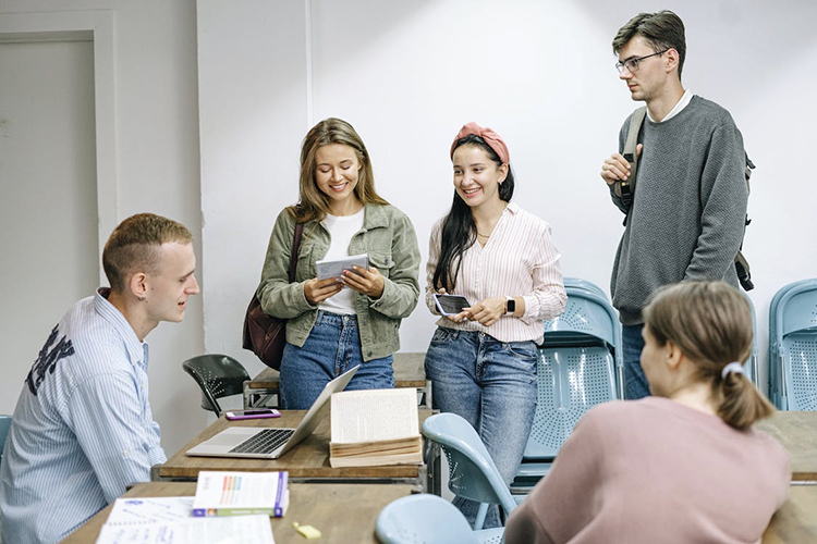 prvni-menstruace-skola-1