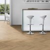 laminatova podlaha kronooriginal herringbone 8 dub sundance v interieri s barovym pultom 22890