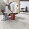 laminatova podlaha kronooriginal herringbone 8 dub chantilly v modernej spalni 22767