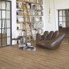 laminatova podlaha parador basic 400 dub 1748176 v interieri s kniznicou