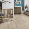 laminatova podlaha kronooriginal atlantic 8 dub ecru cantal v destkej izbe s postielkou 17539