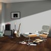 laminatova podlaha parador basic 200 orech 1426419 v interieri s gitarami