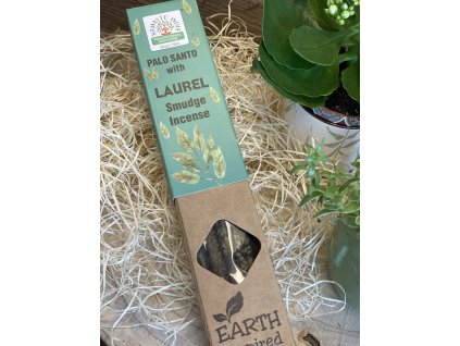 EARTH Inspired Palo Santo Laurel