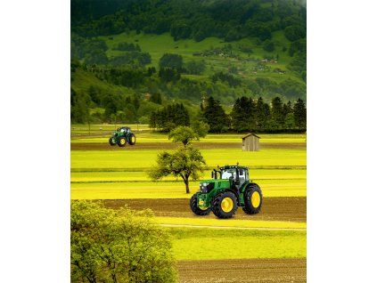 TRAKTOR na louce e shop