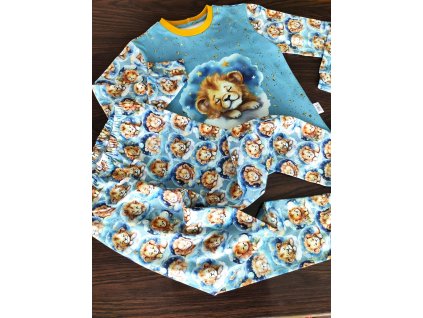 lvíček pyžamko