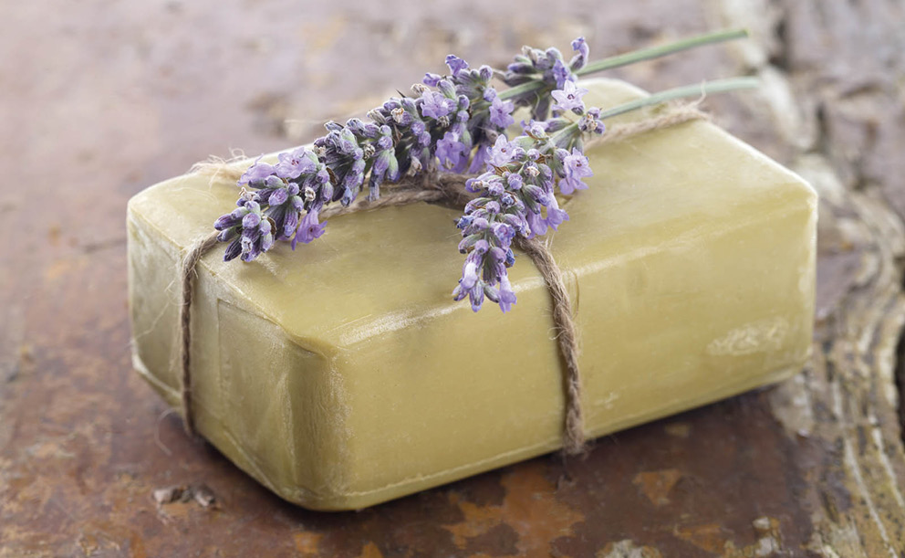 Bylinné mýdlo potěší duši i polaská pleť