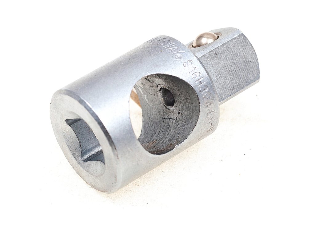 Adaptér pro vratidla - trháky, 1/2" samec x 3/8" samice - JONNESWAY S16H304 01