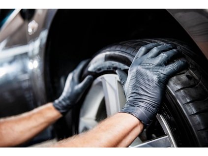 Nepudrované nitrilové rukavice MERCATOR gogrip (black), velikost L, balení 50 ks- detail