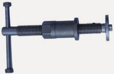 Závitnice pravotočivá na zatlačení brzdových pístků – QUATROS QS70072