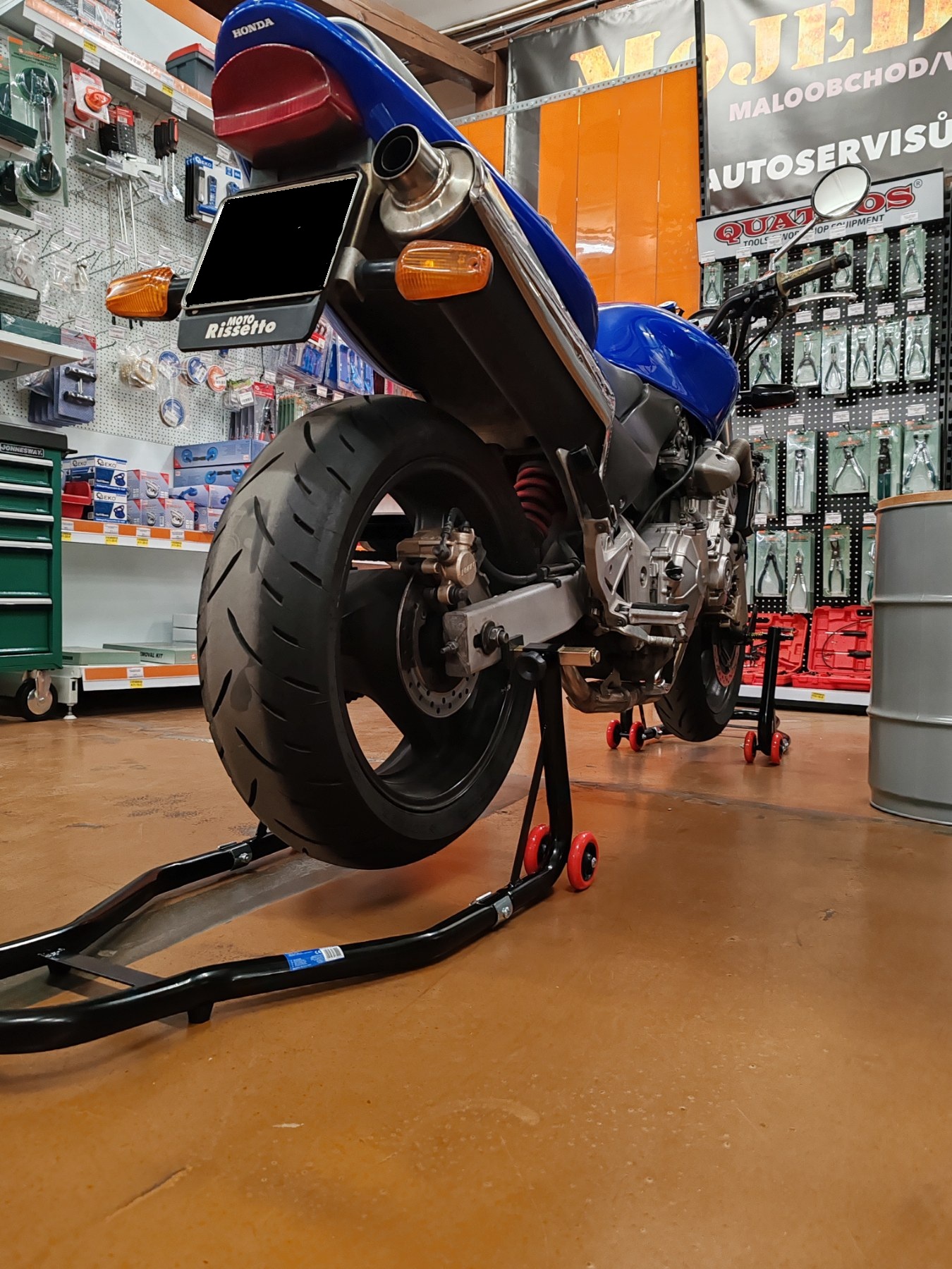 Stojan na silniční motocykly - motostojan, zadní, nosnost 270 kg