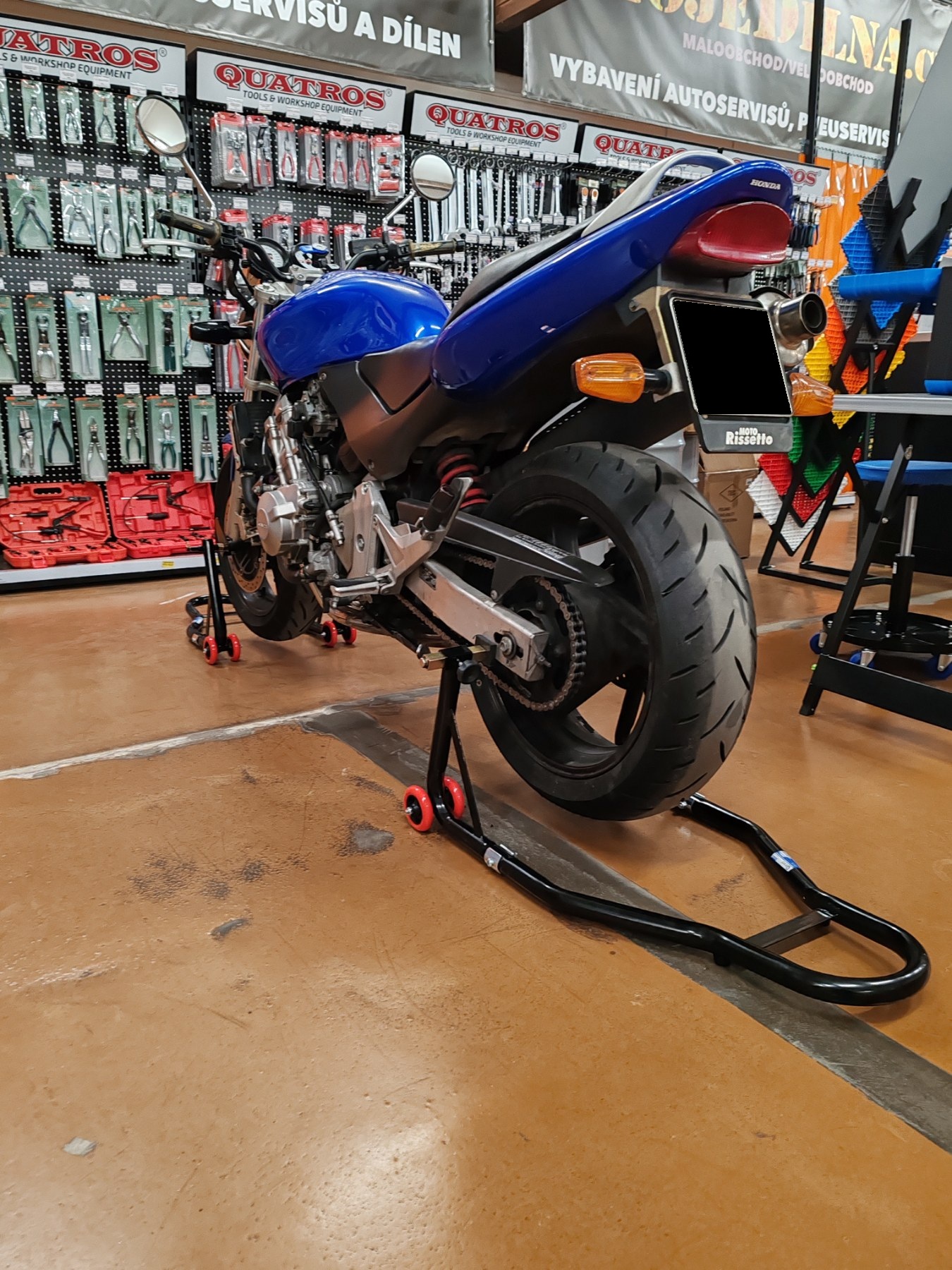 Stojan na silniční motocykly - motostojan, zadní, nosnost 270 kg