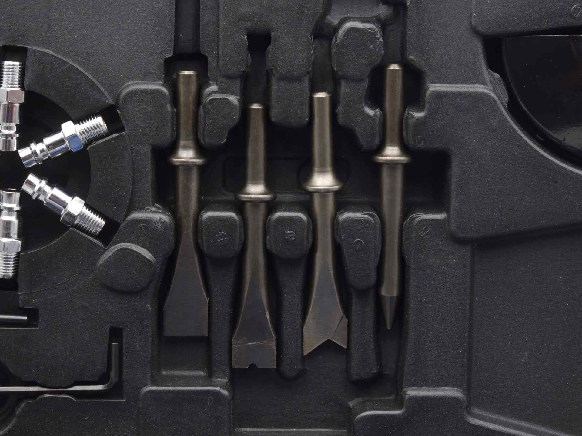 Pneumatické nářadí - rázový utahovák, bruska, ráčnový utahovák, vrtačka, sekáč