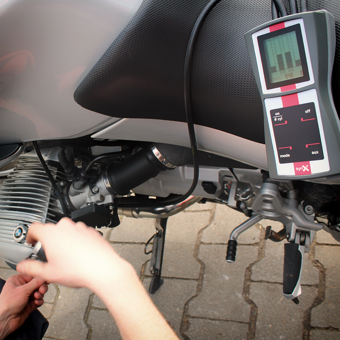 synX Classic Tester synchronizace karburátorů a vstřikování motorek - synchrontester