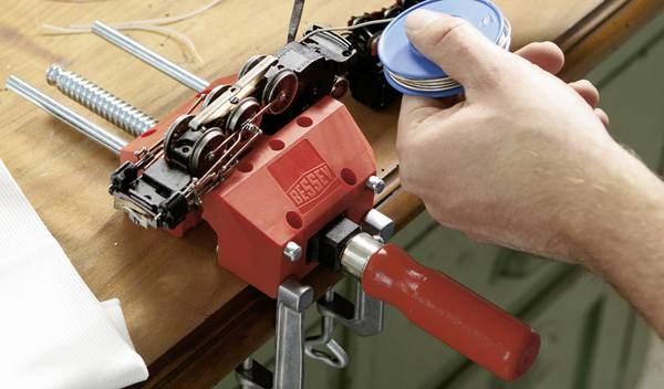 BESSEY Svěrák šroubový S10, rozsah 100 mm