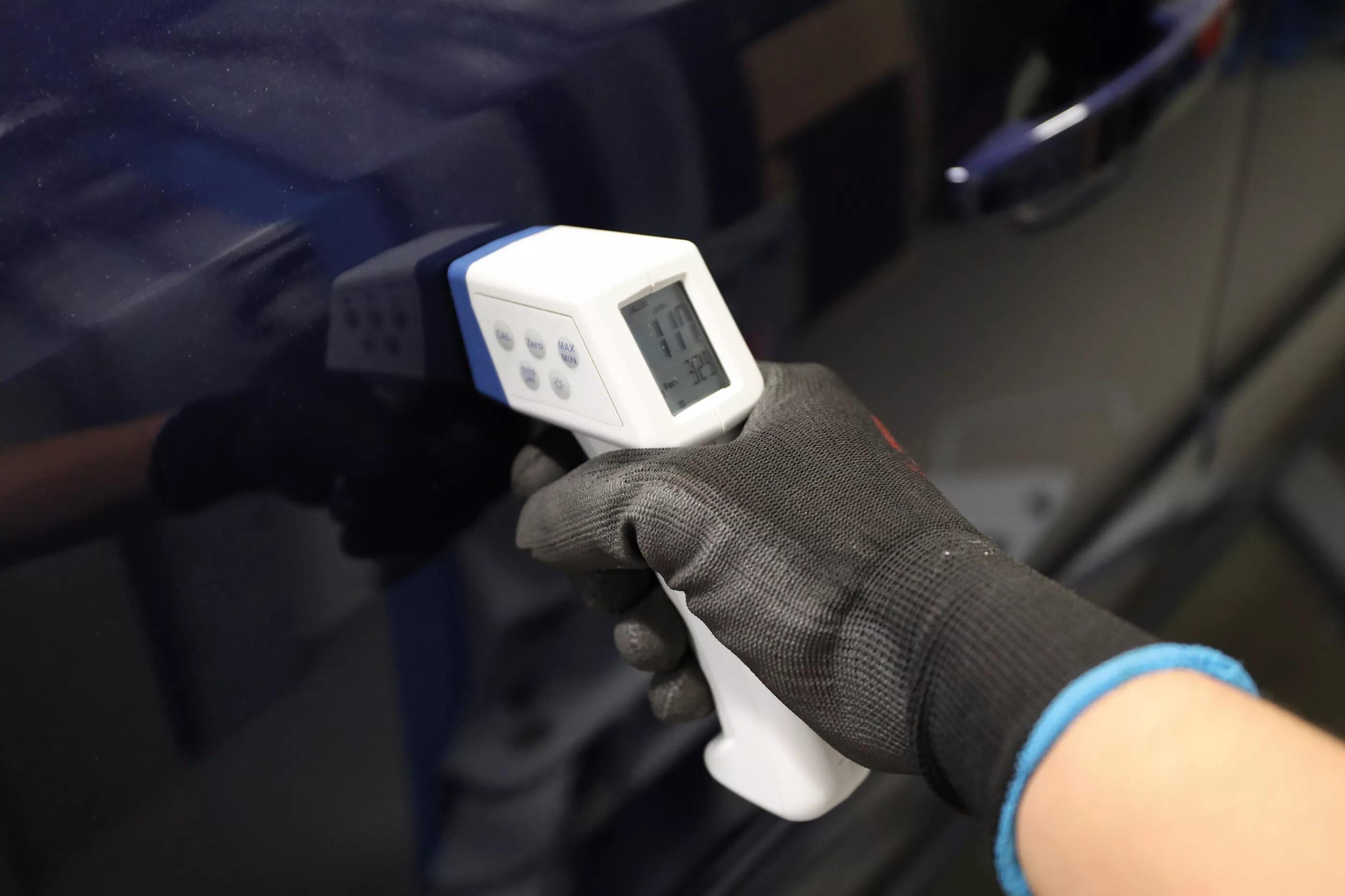 Tester - měřič tloušťky laku na železných kovech, digitální, pistolový - BGS 2193